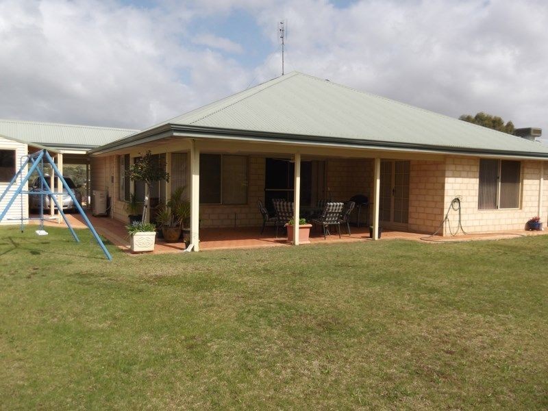 18 Harcourt Street, Toodyay WA 6566