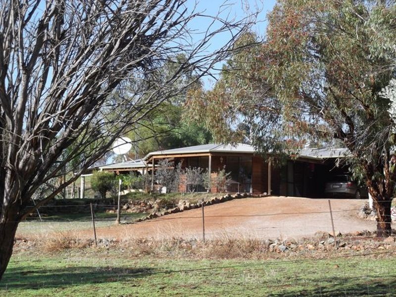 140 Church Gully Rd, Toodyay WA 6566