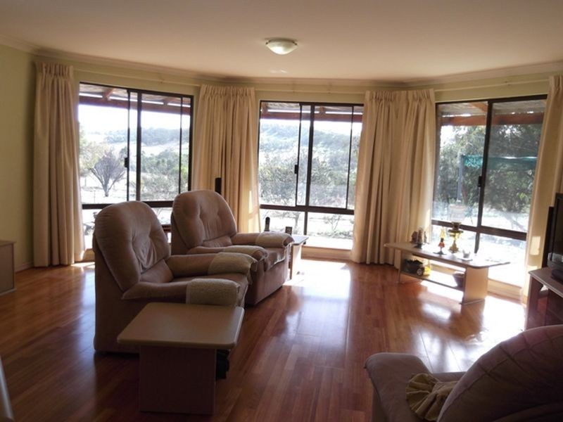 140 Church Gully Rd, Toodyay WA 6566