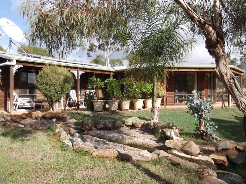 140 Church Gully Rd, Toodyay WA 6566