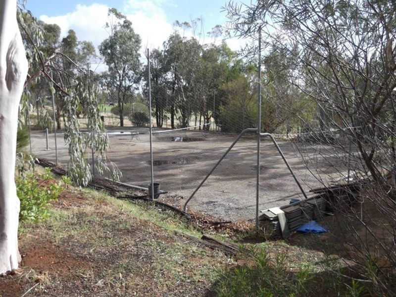 140 Church Gully Rd, Toodyay WA 6566