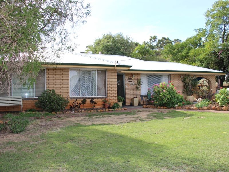 7 Connor St, Toodyay WA 6566