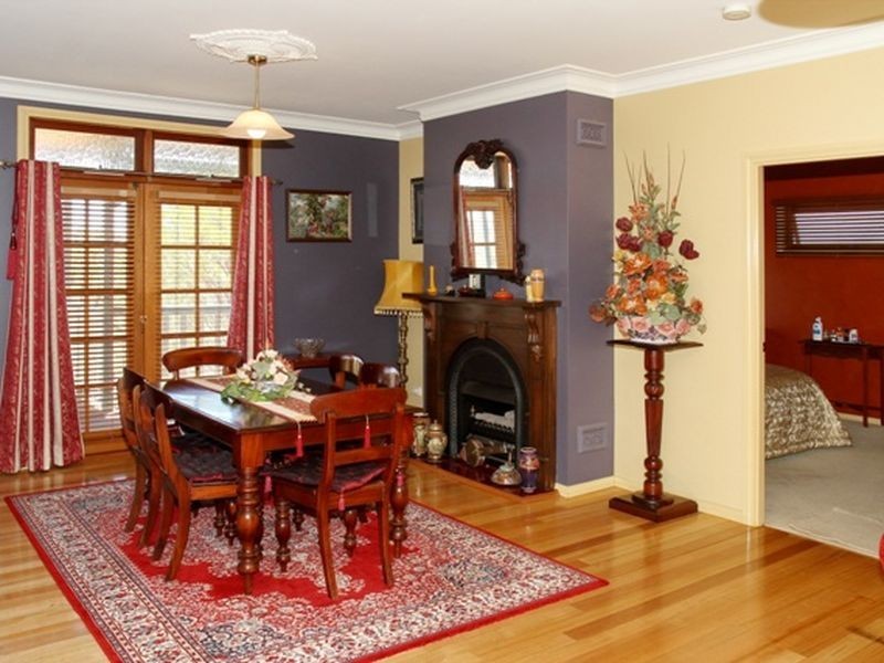 12 Lukin St, Toodyay WA 6566