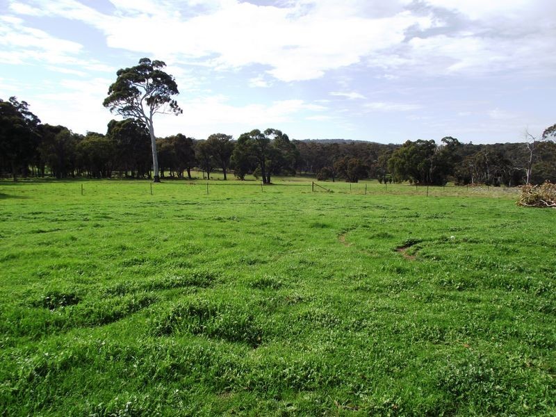 570 Burma Road, Bailup WA 6082