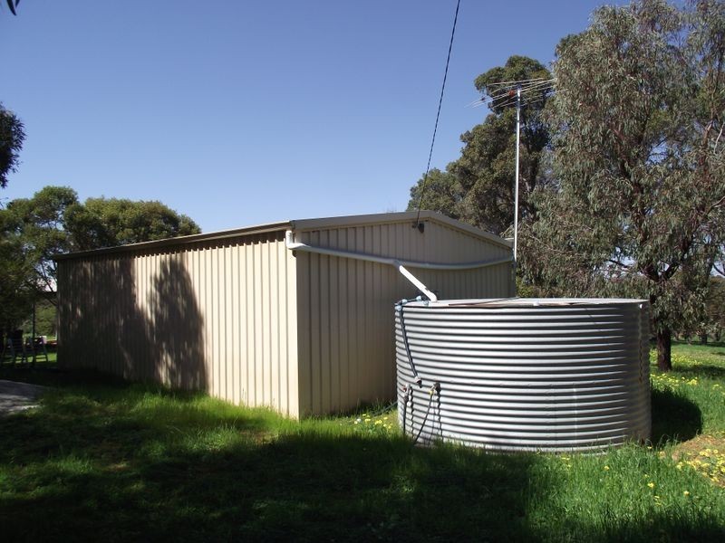 570 Burma Road, Bailup WA 6082