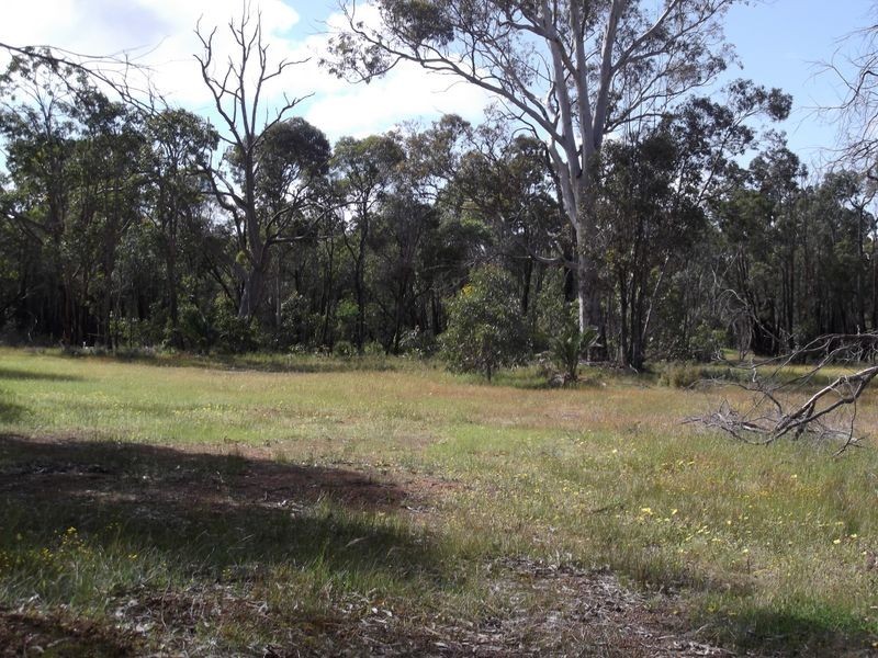 1076 Julimar Road, Toodyay WA 6566