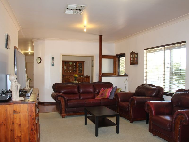 120 Wandoo Circle, Toodyay WA 6566
