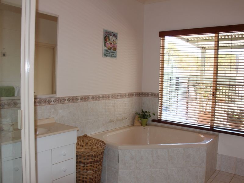 120 Wandoo Circle, Toodyay WA 6566