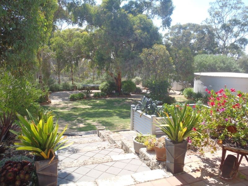 120 Wandoo Circle, Toodyay WA 6566