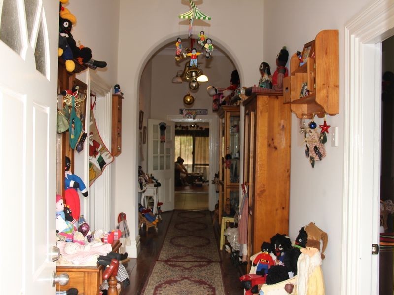 61 Stirling Tce, Toodyay WA 6566