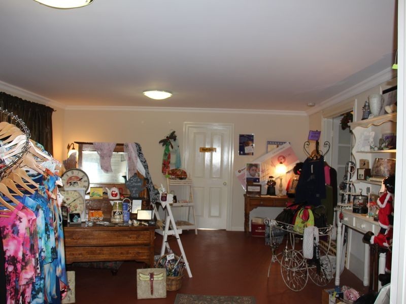 61 Stirling Tce, Toodyay WA 6566