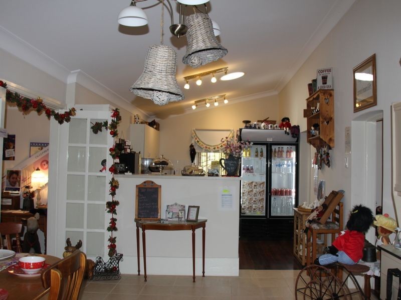 61 Stirling Tce, Toodyay WA 6566