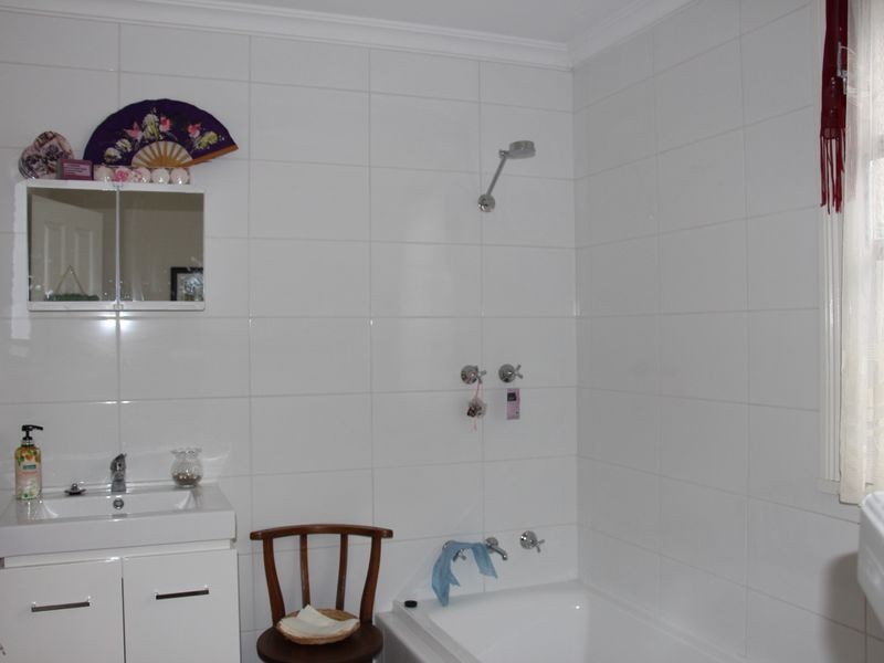 61 Stirling Tce, Toodyay WA 6566