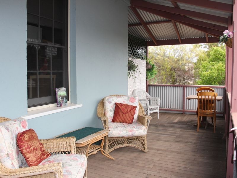 61 Stirling Tce, Toodyay WA 6566