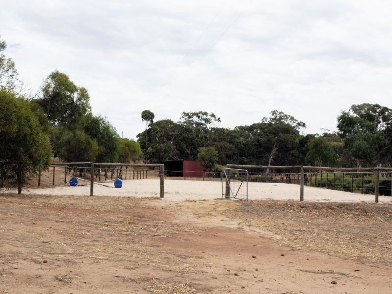 5770 (Lot Toodyay Road, Toodyay WA 6566