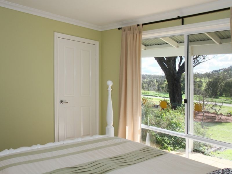 105 Campbell Chase, Bejoording WA 6566