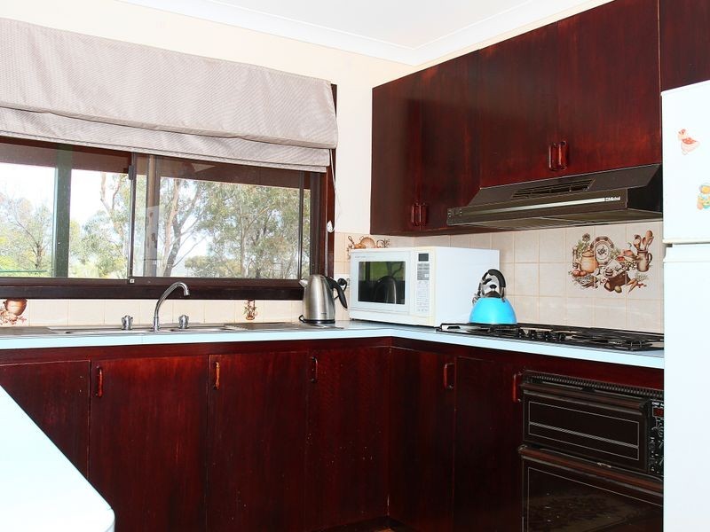 17 BEAUFORT ST, Toodyay WA 6566