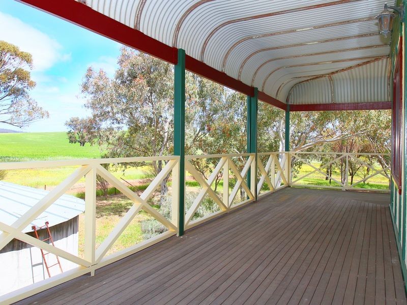 17 BEAUFORT ST, Toodyay WA 6566