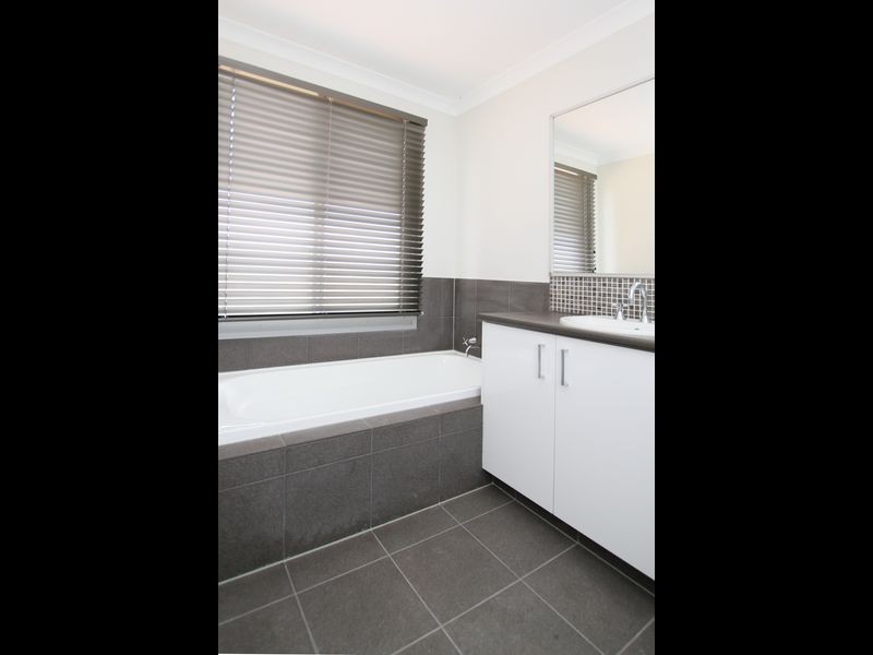 4 GADSDON PASS, Toodyay WA 6566