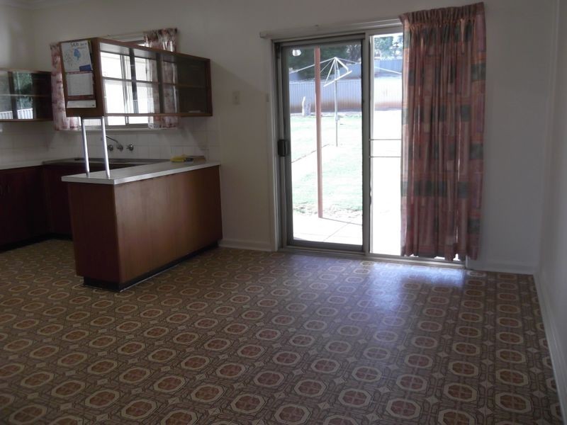 19 Connor St, Toodyay WA 6566