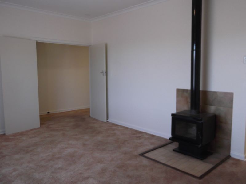 19 Connor St, Toodyay WA 6566