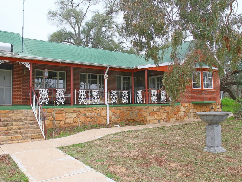 413 Dumbarton Road, Toodyay WA 6566
