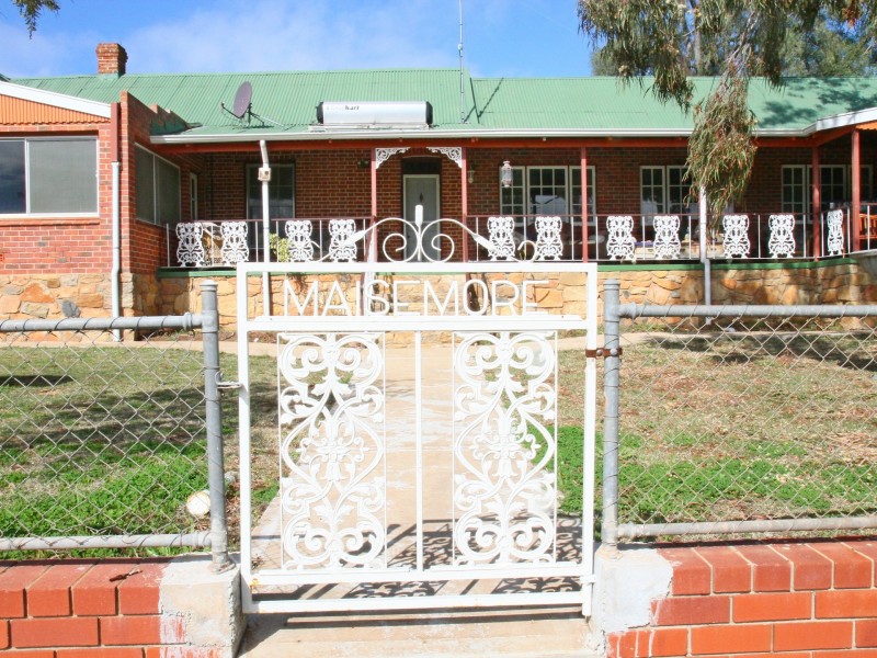 413 Dumbarton Road, Toodyay WA 6566