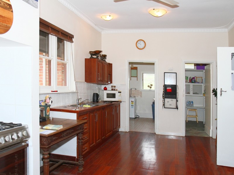 413 Dumbarton Road, Toodyay WA 6566