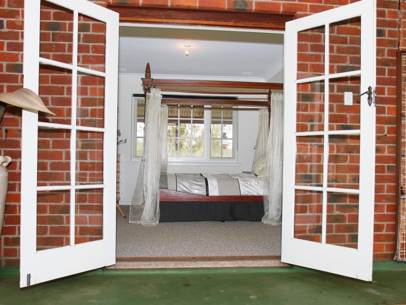 413 Dumbarton Road, Toodyay WA 6566