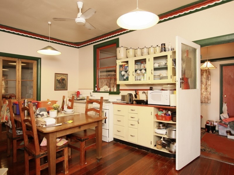 2 Duke Street, Toodyay WA 6566