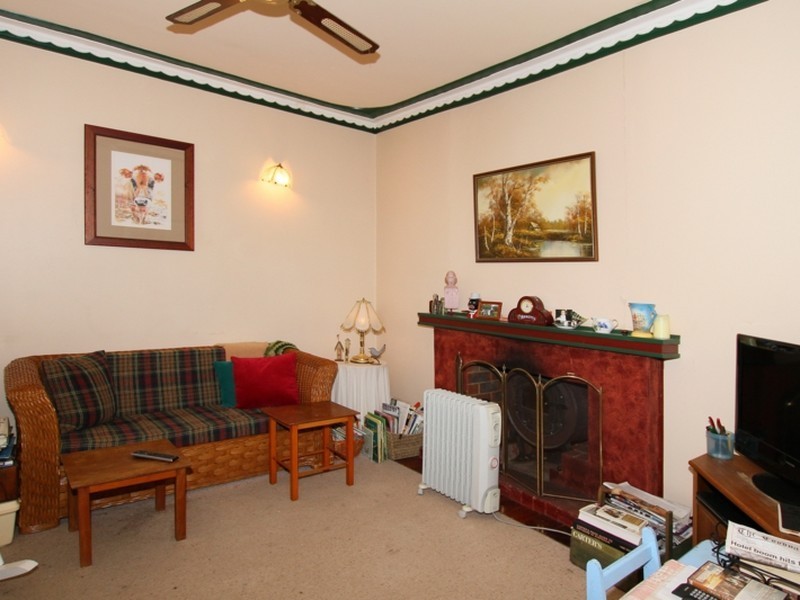 2 Duke Street, Toodyay WA 6566