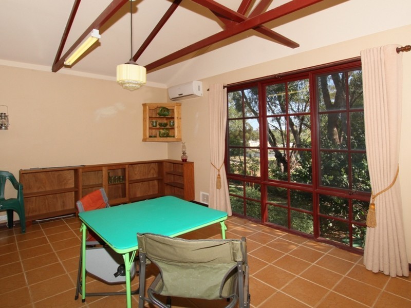 2 Duke Street, Toodyay WA 6566