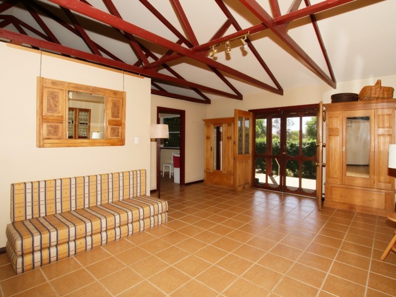 2 Duke Street, Toodyay WA 6566