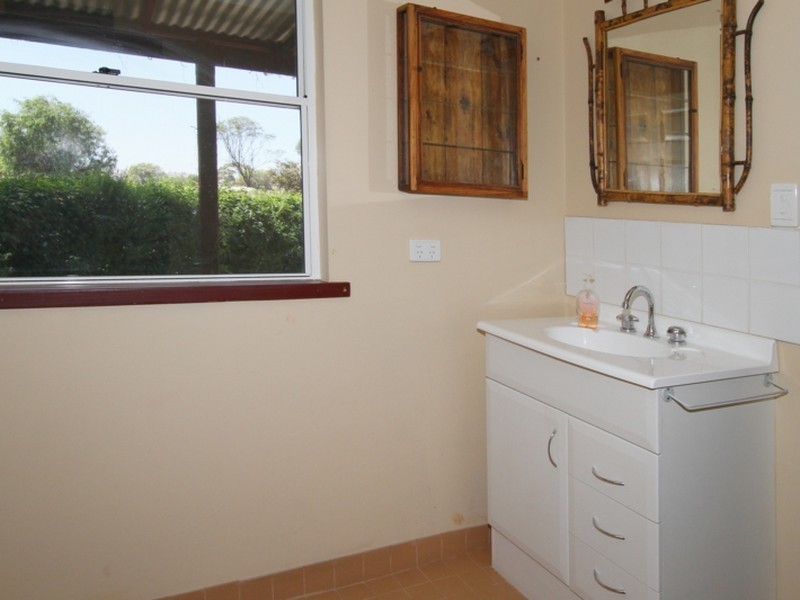 2 Duke Street, Toodyay WA 6566