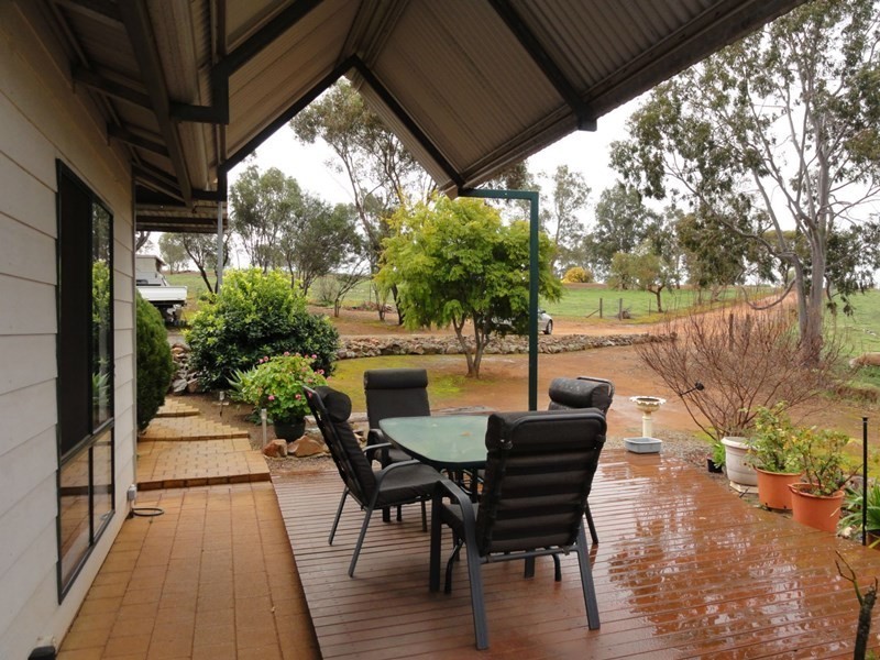 301 COONDLE DRIVE, Toodyay WA 6566