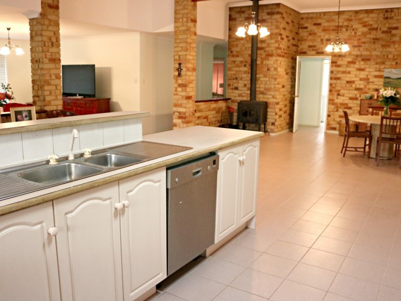 105 STIRLINGIA DRIVE, Toodyay WA 6566