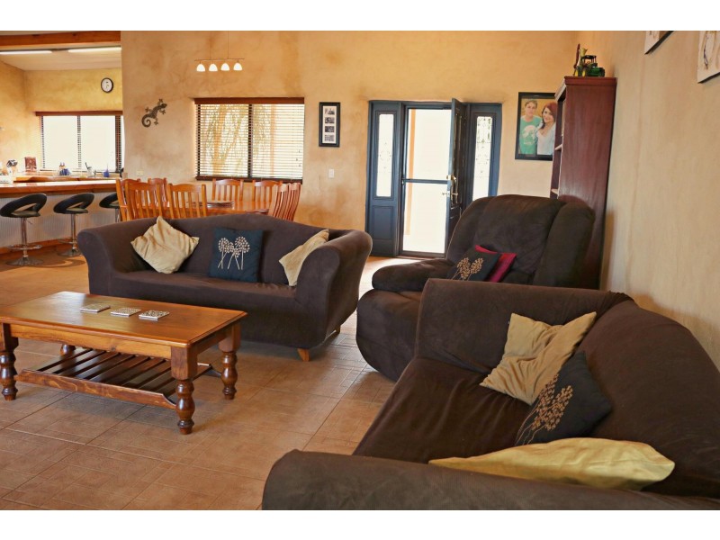 159 Phillips Road, Toodyay WA 6566