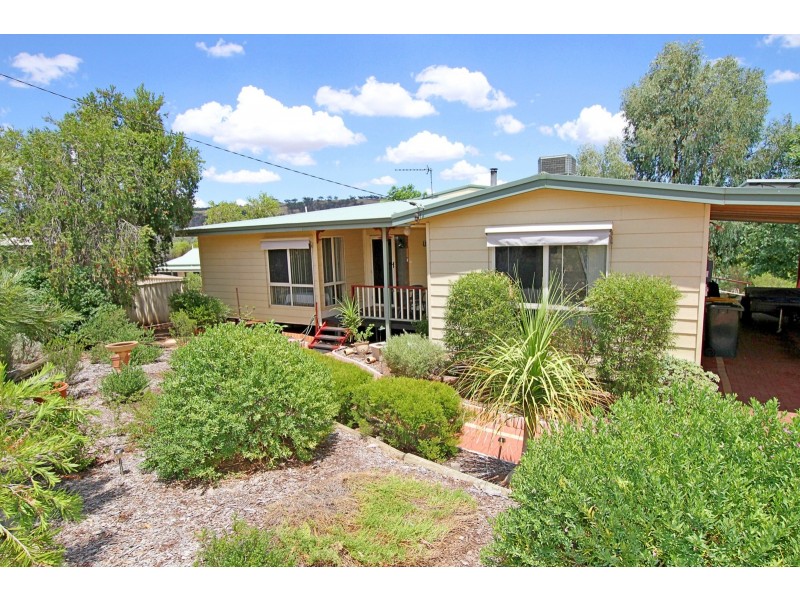 7 Harcourt Street, Toodyay WA 6566