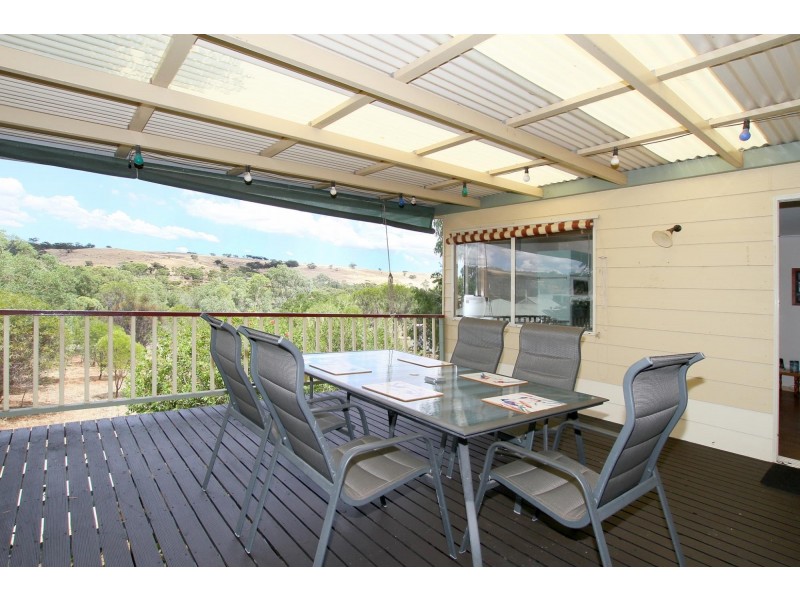 7 Harcourt Street, Toodyay WA 6566