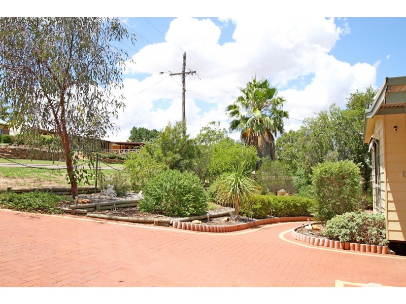 7 Harcourt Street, Toodyay WA 6566