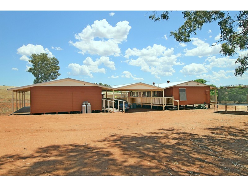 100 Boyagerring Road, Toodyay WA 6566