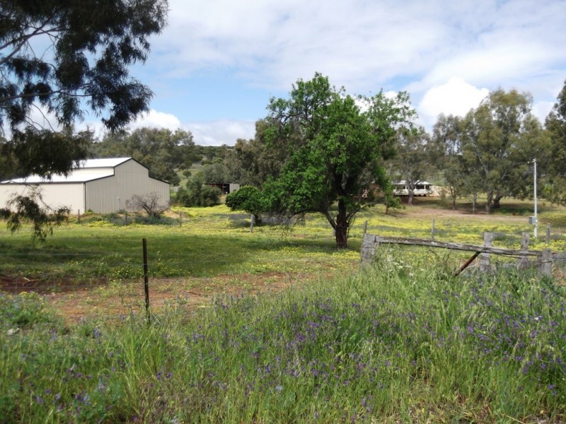 100 Boyagerring Road, Toodyay WA 6566