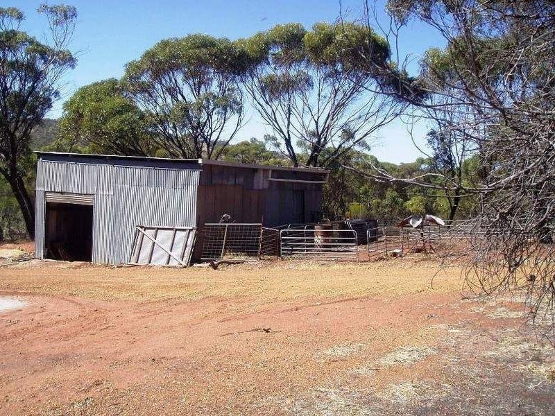 175 Bindoon-Dewars Pool Road, Toodyay WA 6566