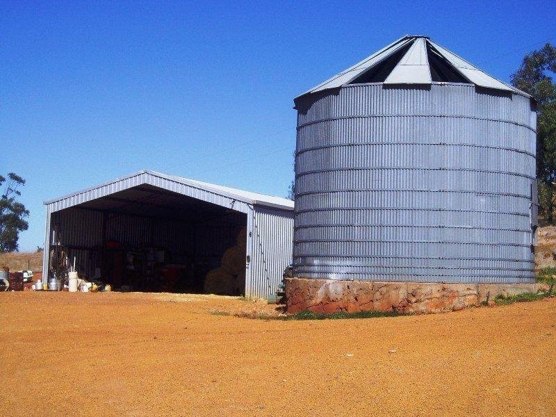 175 Bindoon-Dewars Pool Road, Toodyay WA 6566