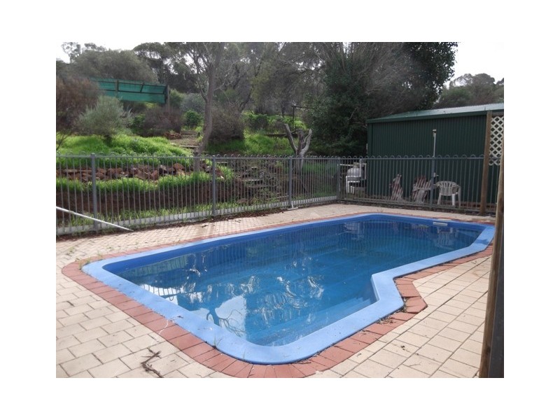 7 Connor Street, Toodyay WA 6566