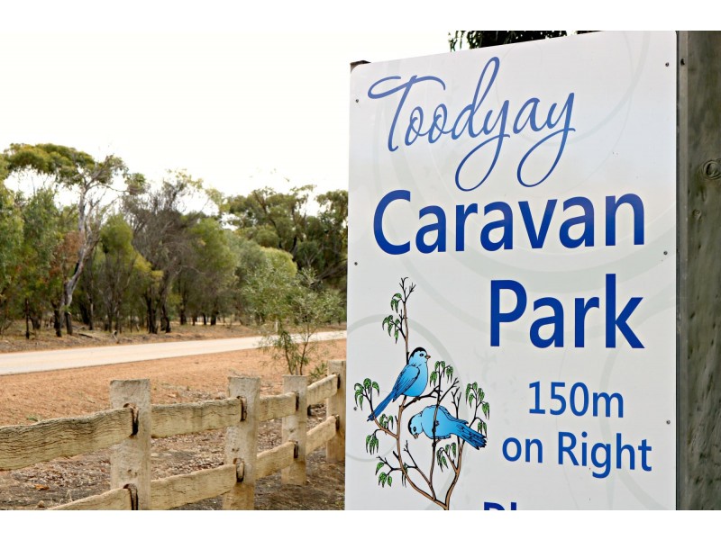 122 Railway Road, Toodyay WA 6566