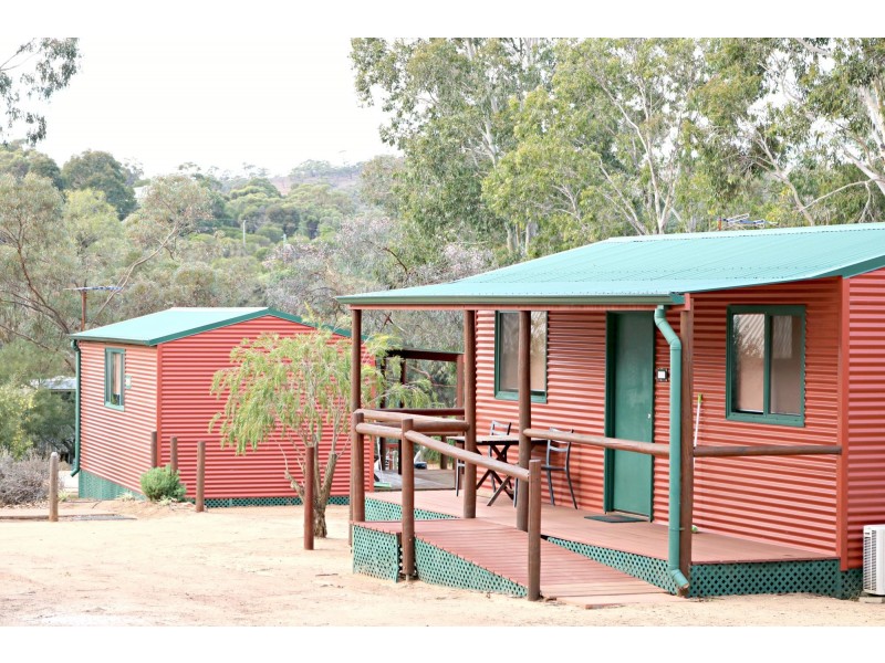 122 Railway Road, Toodyay WA 6566