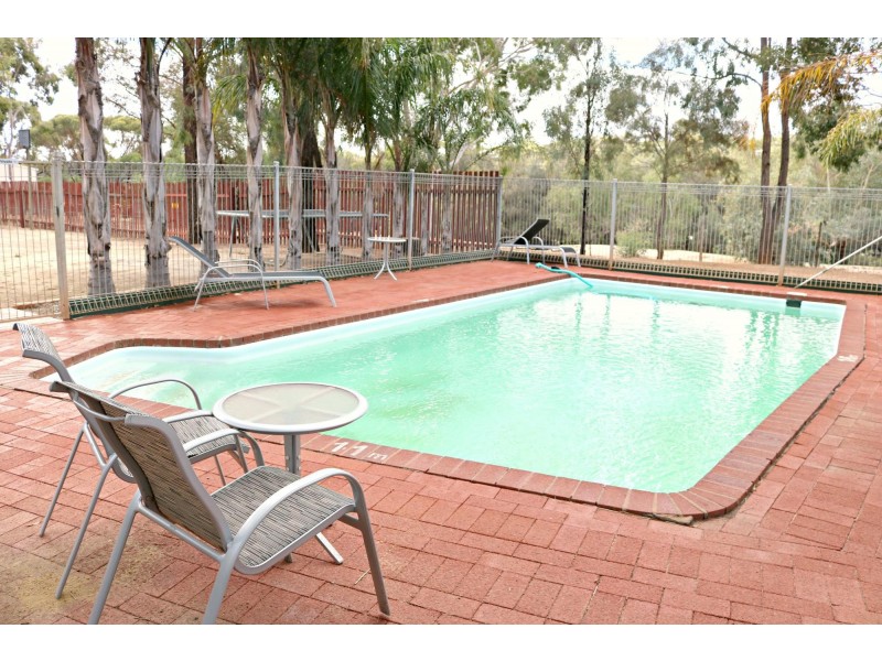 122 Railway Road, Toodyay WA 6566