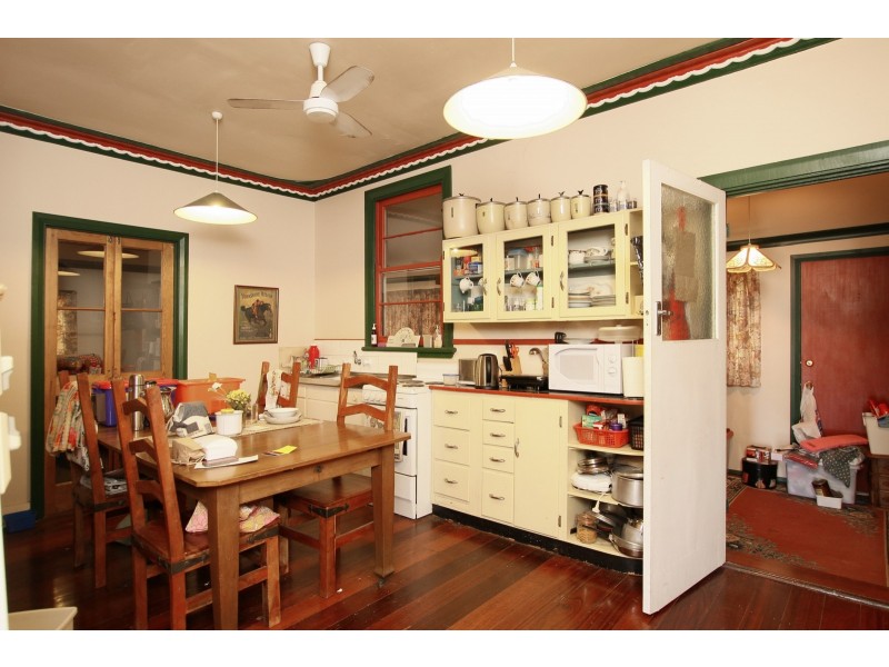 2 Duke Street, Toodyay WA 6566