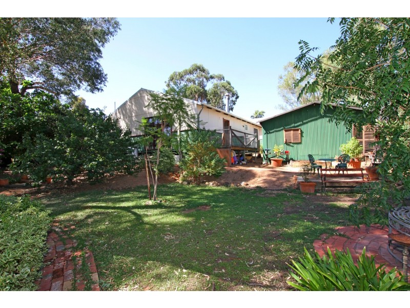 2 Duke Street, Toodyay WA 6566